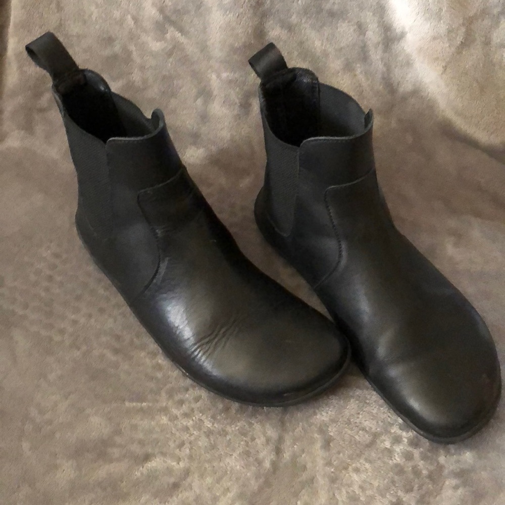 Size 38 US 7.5 Vivobarefoot Fulham Everyday boot